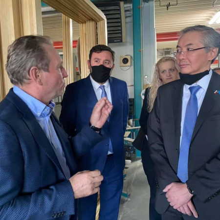 Ambasador Kazachstanu odwiedził opolskie firmy
