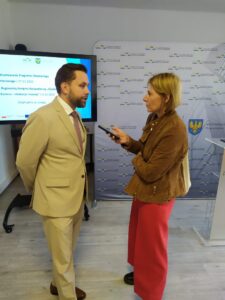 1dabc88f-4ef9-41f8-9631-6e4bd593f4dc-2