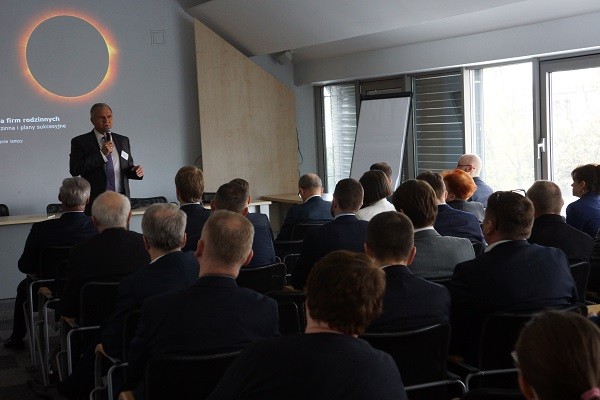 Z ojca na syna, czyli o sukcesji w firmach rodzinnych