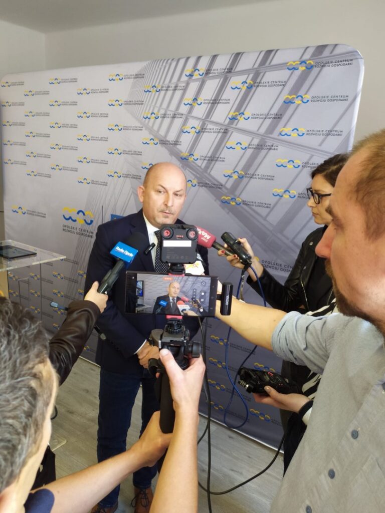 254ef547-ecda-4914-b23e-e5b073145808-2