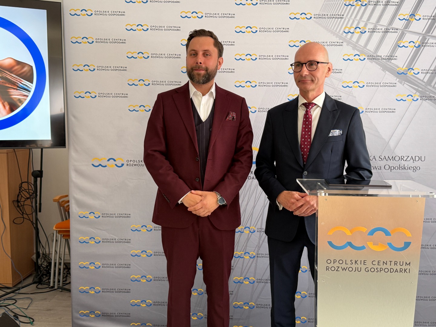 OCRG nie zwalnia tempa. Miliony dla biznesu