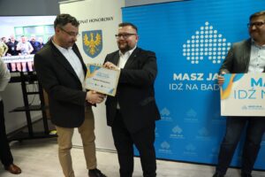 a013c96d-7ab9-437d-b28e-abd8e9eccc0e