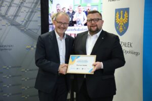 b49084a5-4426-4a1e-af11-6cc6b39585a8