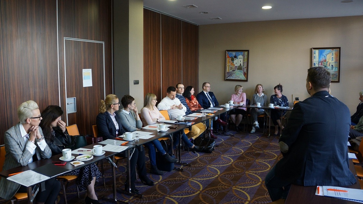 Projekt, który łączy biznes i szkoły