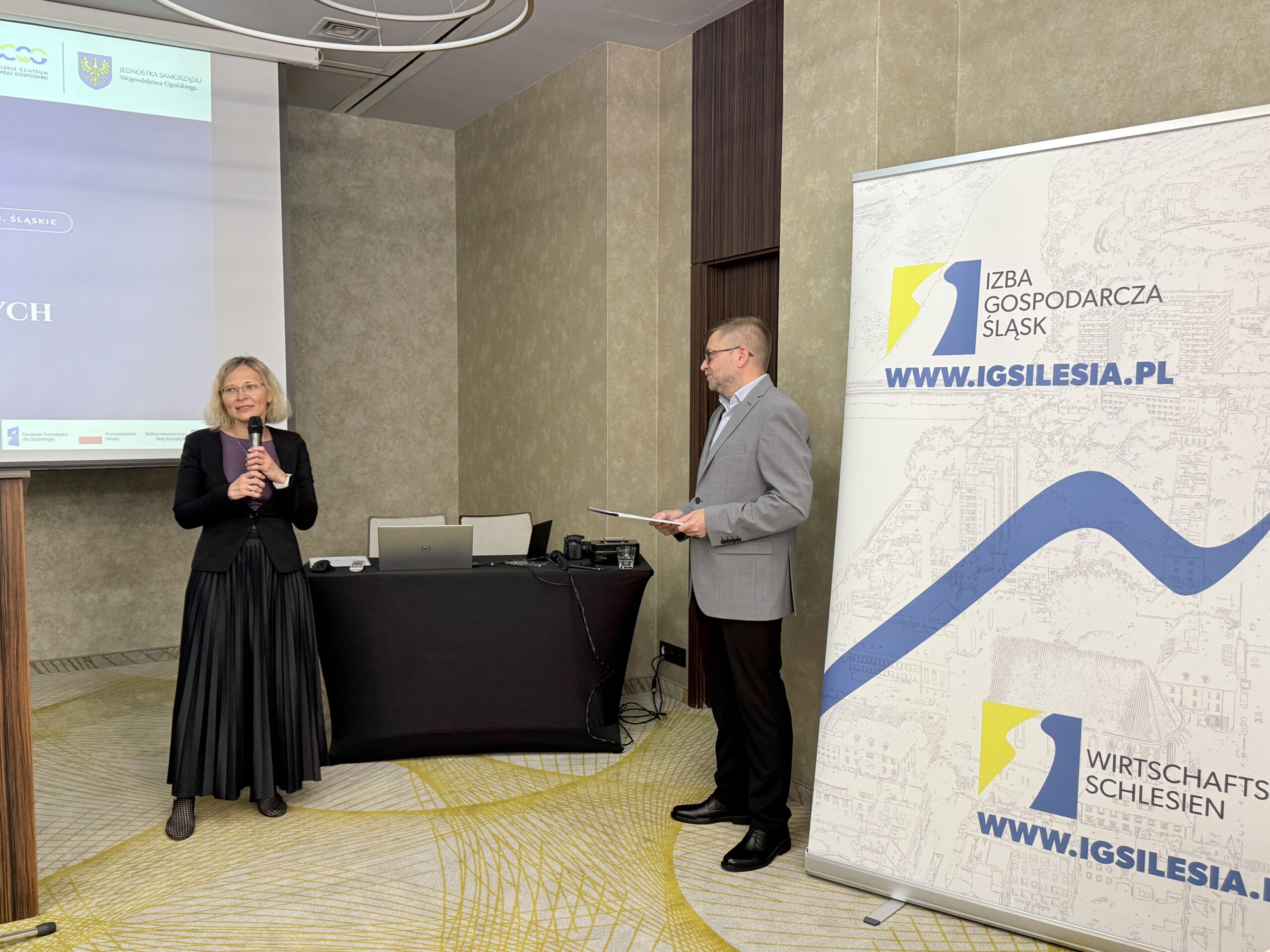 Jak chronić efekty pracy stworzone przy pomocy sztucznej inteligencji?