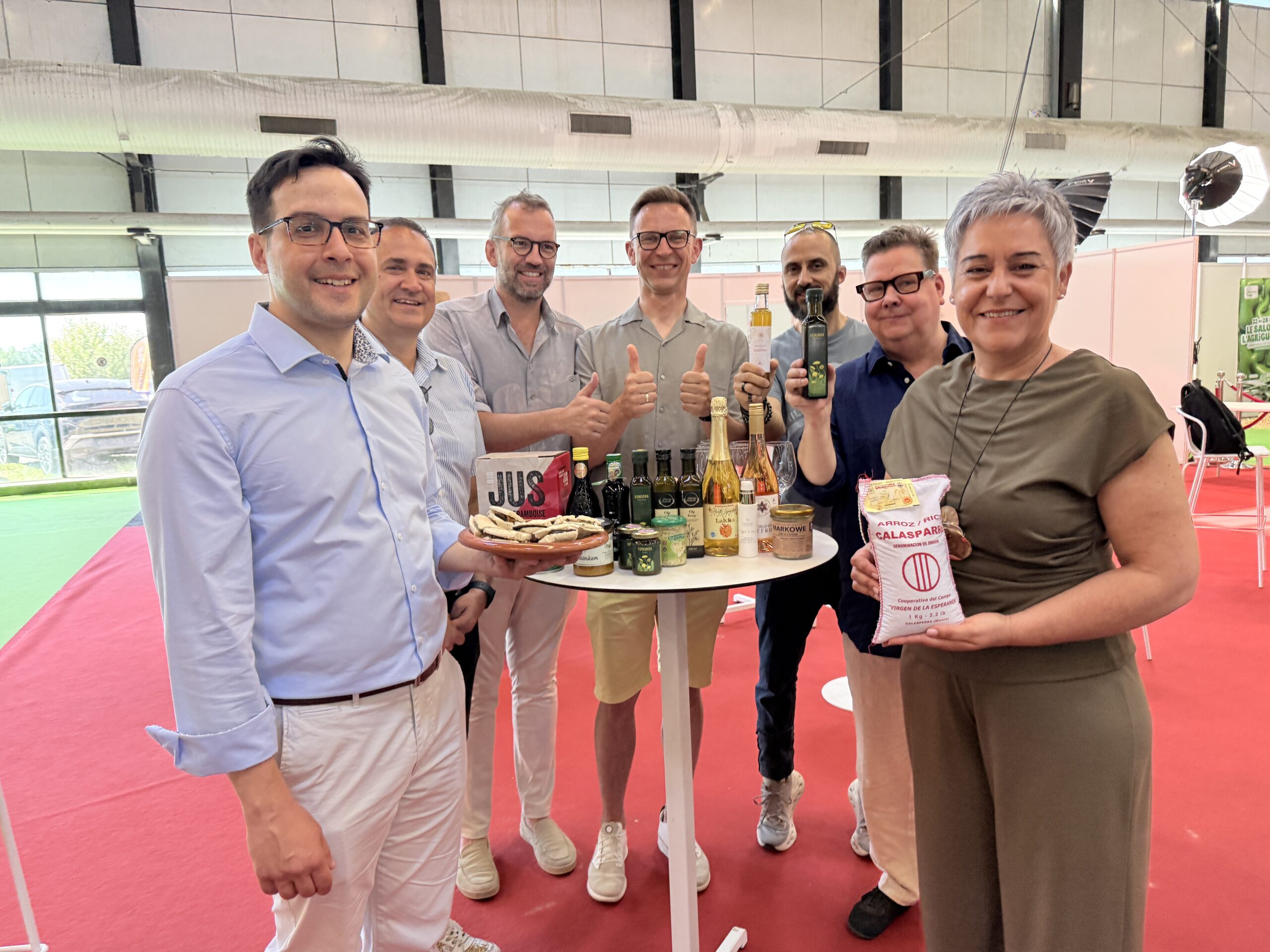 Podsumowanie działań projektu wspierającego małe i średnie przedsiębiorstwa (MŚP) z sektora rolno-spożywczego oraz promocja produktów z oznaczonym pochodzeniem geograficznym.