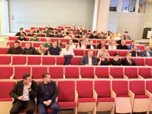 Przedsiębiorcy, samorządowcy i przedstawiciele instytucji otoczenia biznesu spotkali w Domu Kultury w Ozimku podczas VII Ozimskiego Forum Gospodarczego.