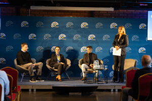 Galeria zdjęć z V Regionalnego Kongresu Gospodarczego „Edukacja i Rozwój” – debaty, eksperci i rozmowy o zmianach, innowacjach oraz wykorzystaniu sztucznej inteligencji w biznesie.